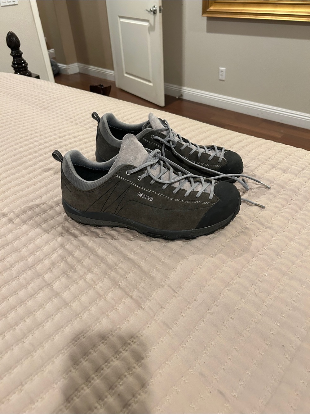 Asolo Men's Gray Suede Low-Profile Hiking Sneakers